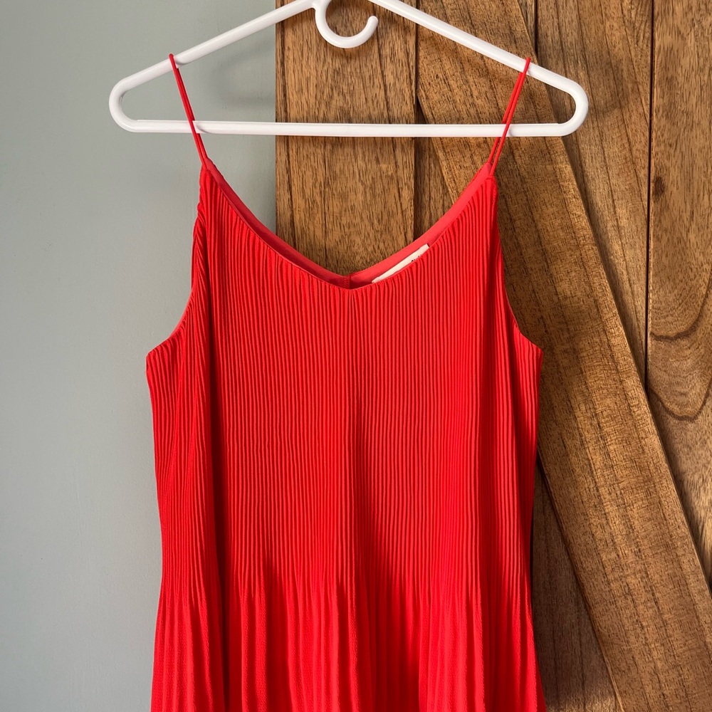 She + Sky Red Pleated Sleeveless Camisole
